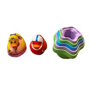 Vintage Munchkin Hot Rubber Duck Princess Football Green Toys Stacking Cups Bath